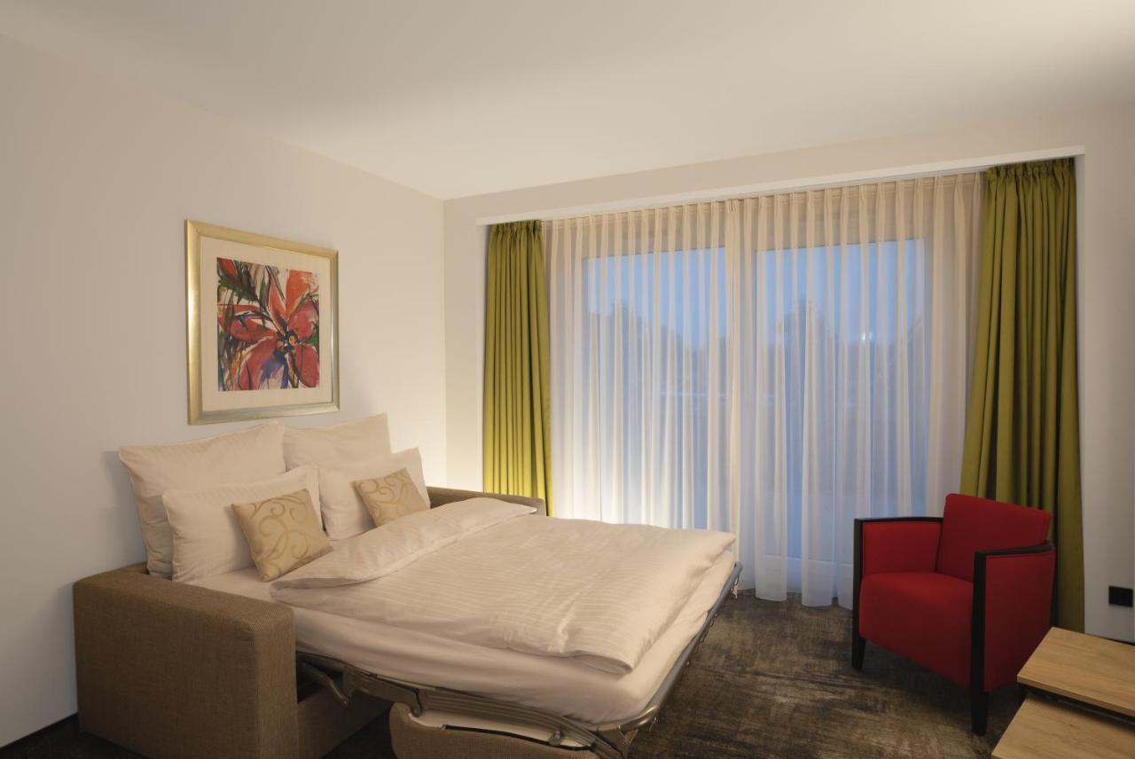 Naundrups Hof Hotel Людингхаузен Екстериор снимка