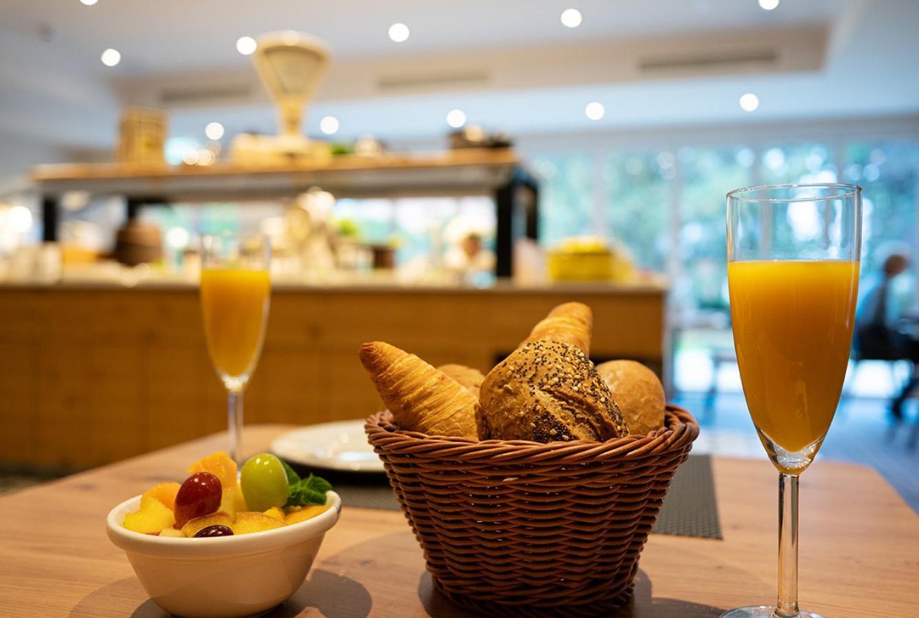 Naundrups Hof Hotel Людингхаузен Екстериор снимка